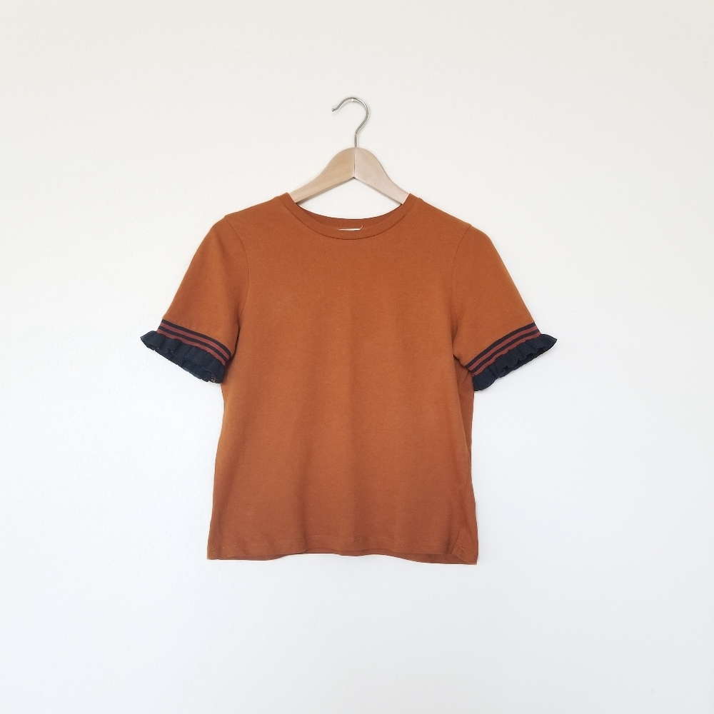 ZARA - RUFFLE EDGE TEE